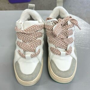 Steve Madden Women's multi Trainers - Roaring - size 7.5 Excellent condition